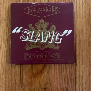Def Leppard "Slang" Souvenir Pack - Burgundy CD Media